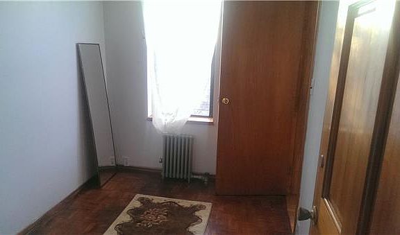 5th image of 576A Morgan Ave APT 2