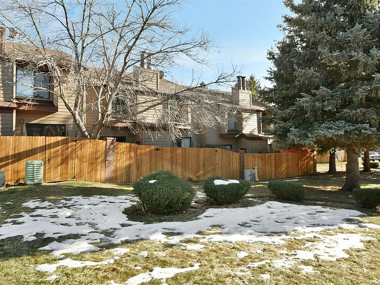 412 Wright St #104 — Photo 28