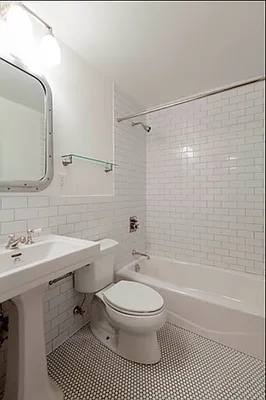 Rented by Mirador Real Estate | media 12