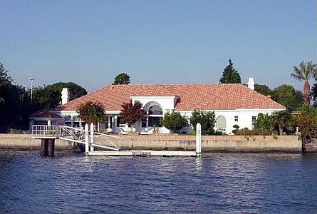 "Boatsman Dream Estate"