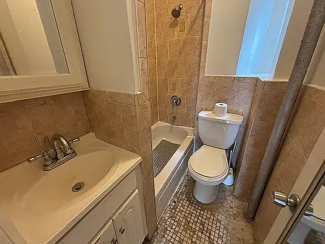 890 Saint Johns Pl #2 — Photo 9