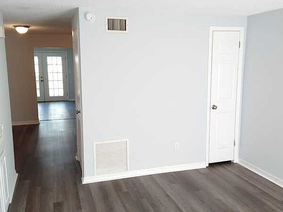 3rd image of 2643 Sunrise Village Dr #C