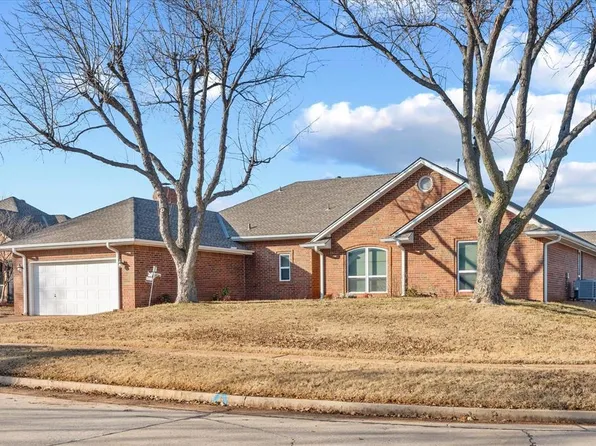 1409 Olde North Pl, Edmond, OK 73034