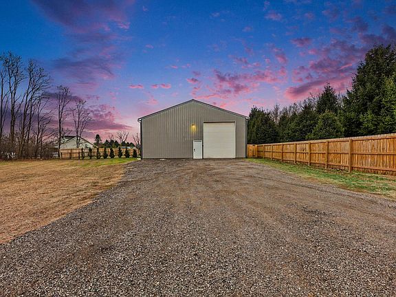 3rd image of 6850 Wooster Rd