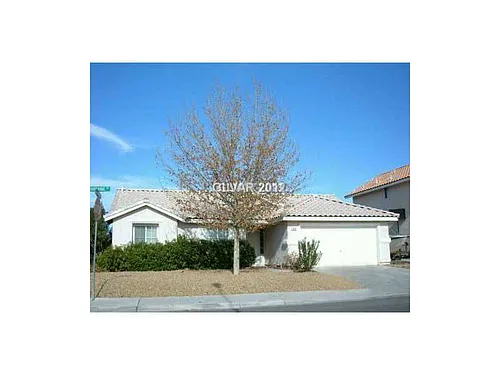 800 Grape Vine Ave #1 Photo 1