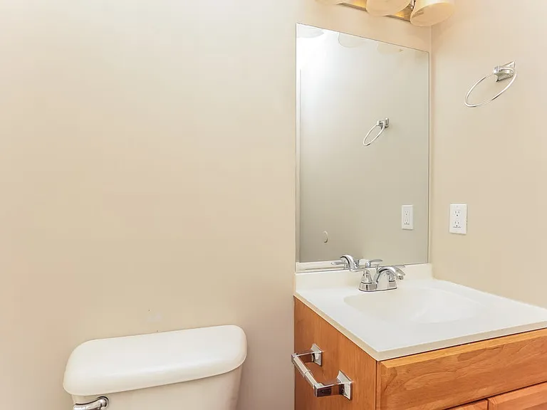 5221 Sunsail Dr — Photo 17