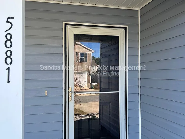 5881 Old Plantation Ct — Photo 4