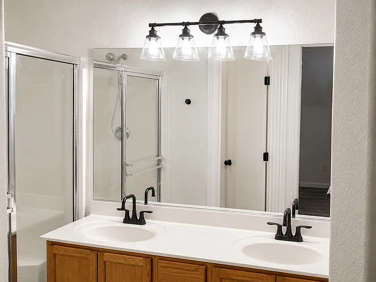 Master Dual Vanity