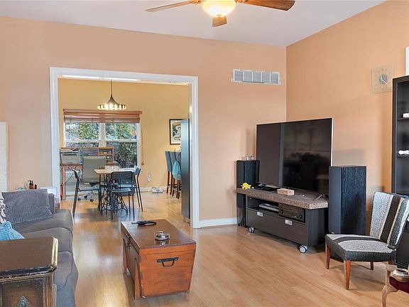 3rd image of 4506 Chouteau Ave