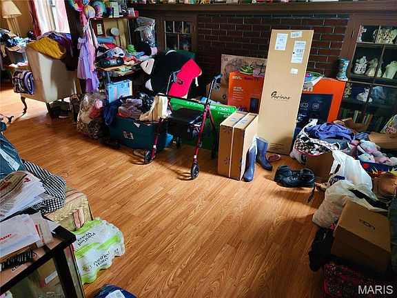 4th image of 4052 De Tonty St
