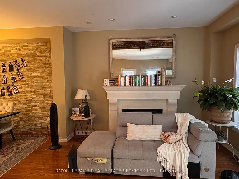 2307 Wuthering Heights Way — Photo 9