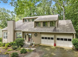 215 Overlook Ct, Roswell, GA 30076