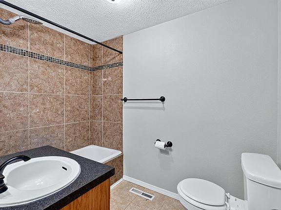 3rd image of 2422 N Wall St
