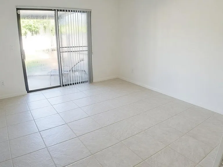 13368 Bedford Mews Ct — Photo 19