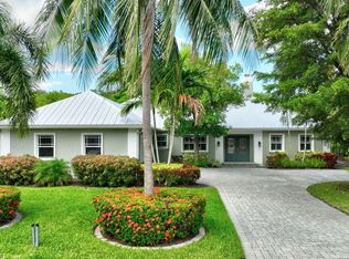 4 Rio Vista Dr, Sewalls Pt, FL 34996