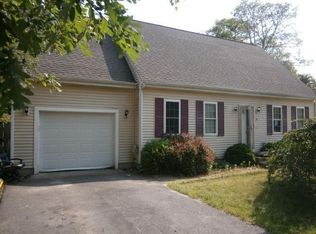 29 Ashumet Ave, Mashpee, MA 02649