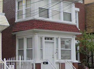 34-28 111th St, Corona, NY 11368