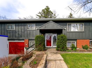 21W272 Coronet Rd, Lombard, IL 60148