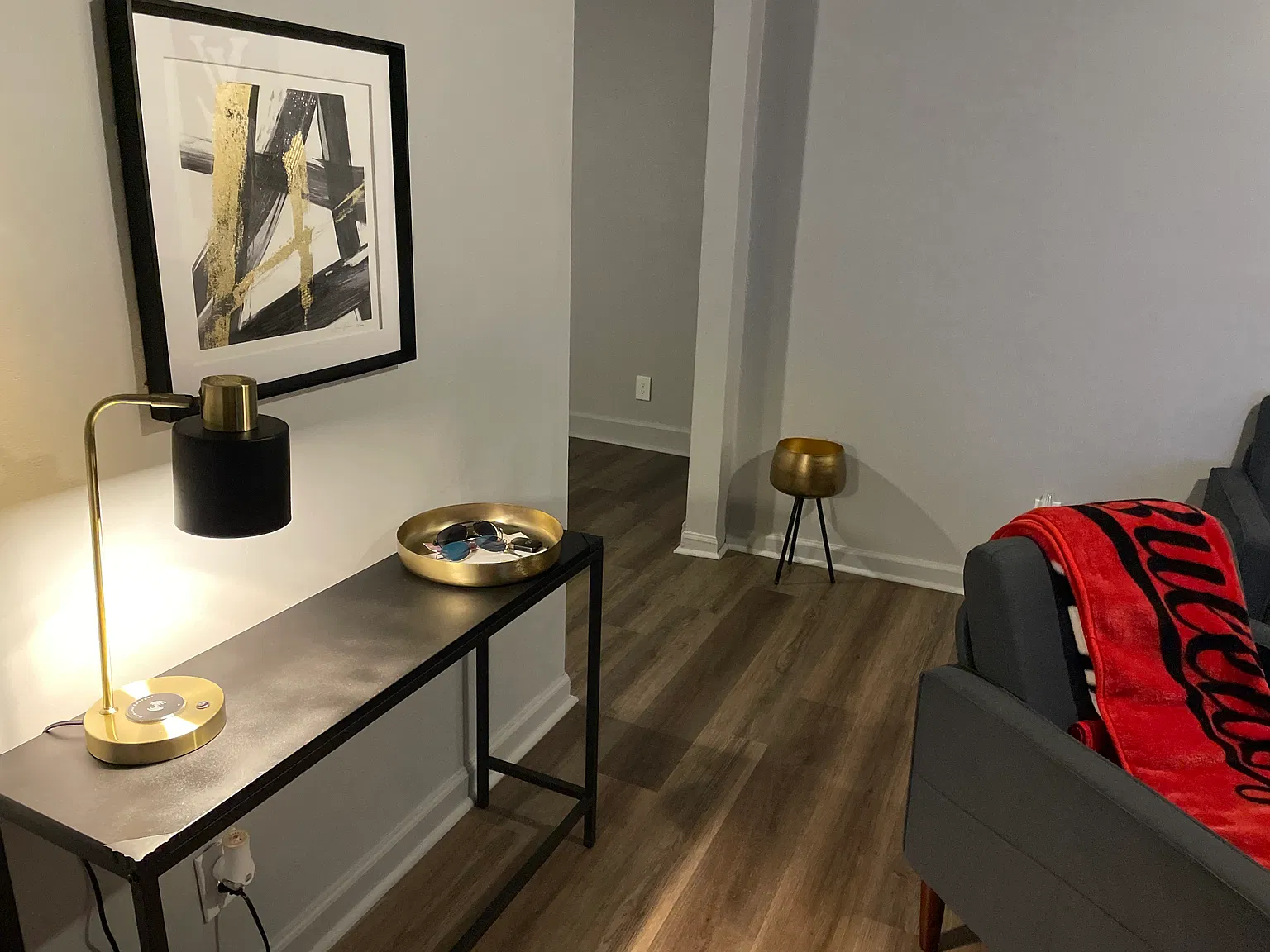 1 bed, 600 sqft, $1,000 — Photo 2
