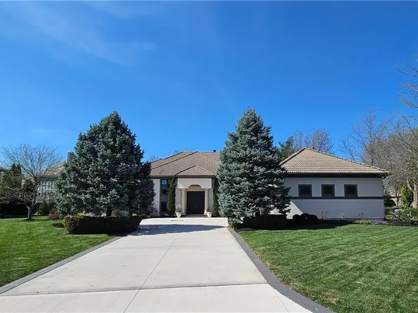 4824 W 144th Ter, Leawood, KS 66224