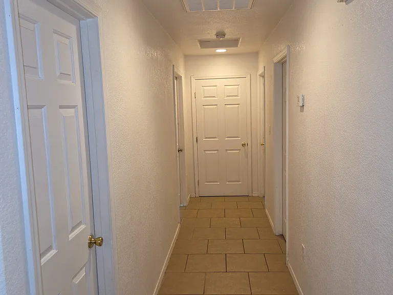 868 S Garvin Ct — Photo 4