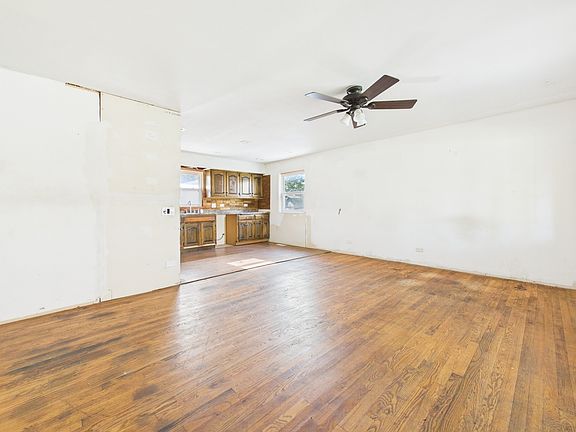 4th image of 8133 S 85th Ct