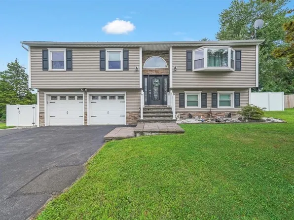 328 Nina Street, New Windsor, NY 12553