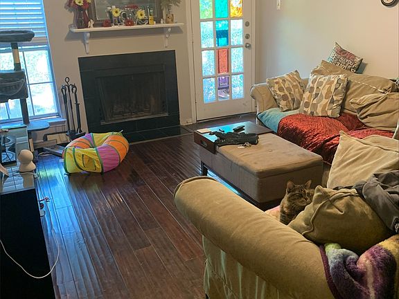 2nd image of 18333 Roehampton Dr