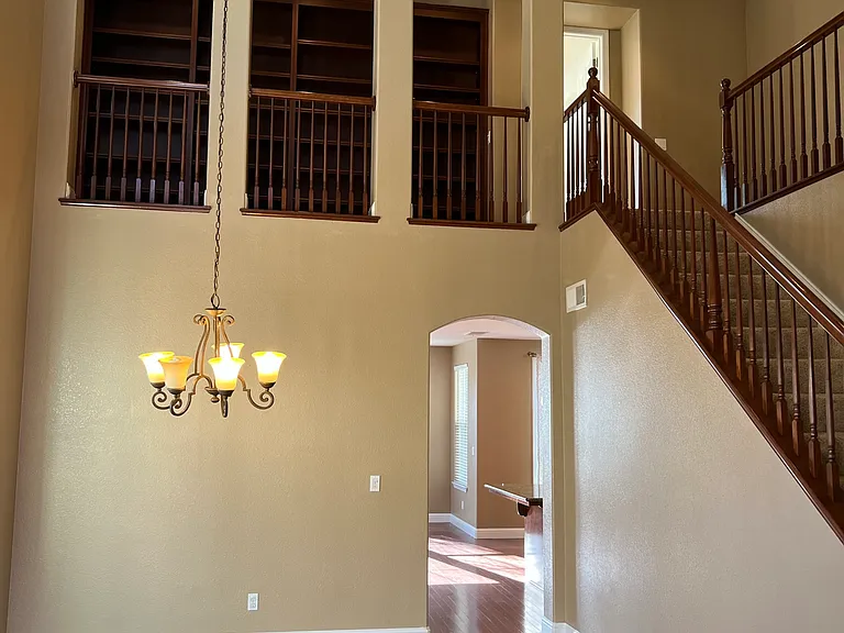 188 W Charlene Ct — Photo 6