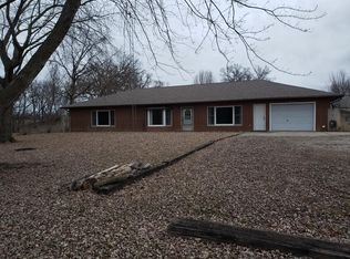 23737 Highway 127, La Monte, MO 65337