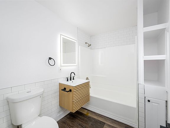 3rd image of 4320 48th St #0