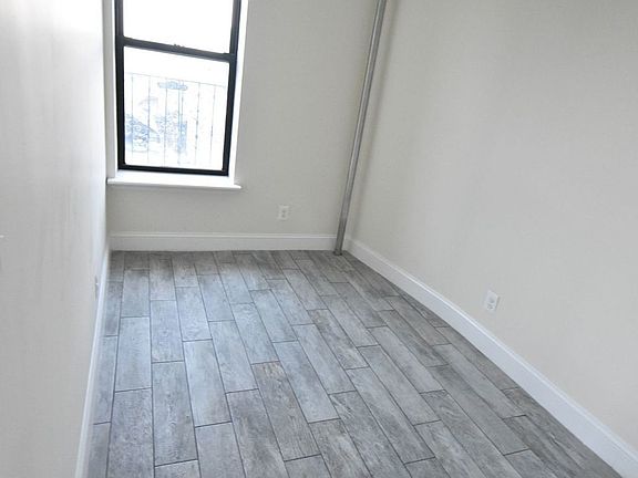 4th image of 800 E 160th St APT 4B