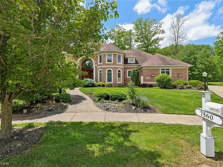 7560 Royal Portrush Dr — Photo 1