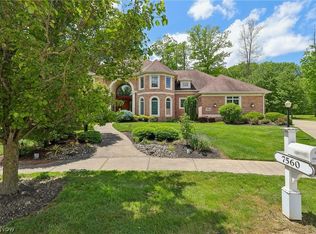 7560 Royal Portrush Dr, Solon, OH 44139