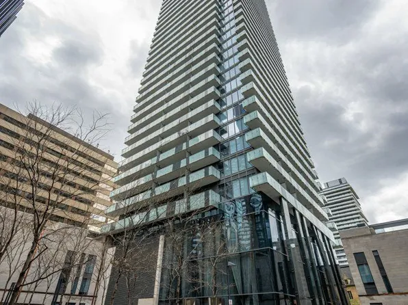 1080 Bay St, Toronto, ON