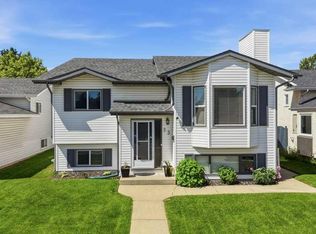 23 E Kemp Ave, Red Deer, AB T4P3M3