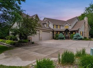 6265 Holly Dr, Lino Lakes, MN 55038