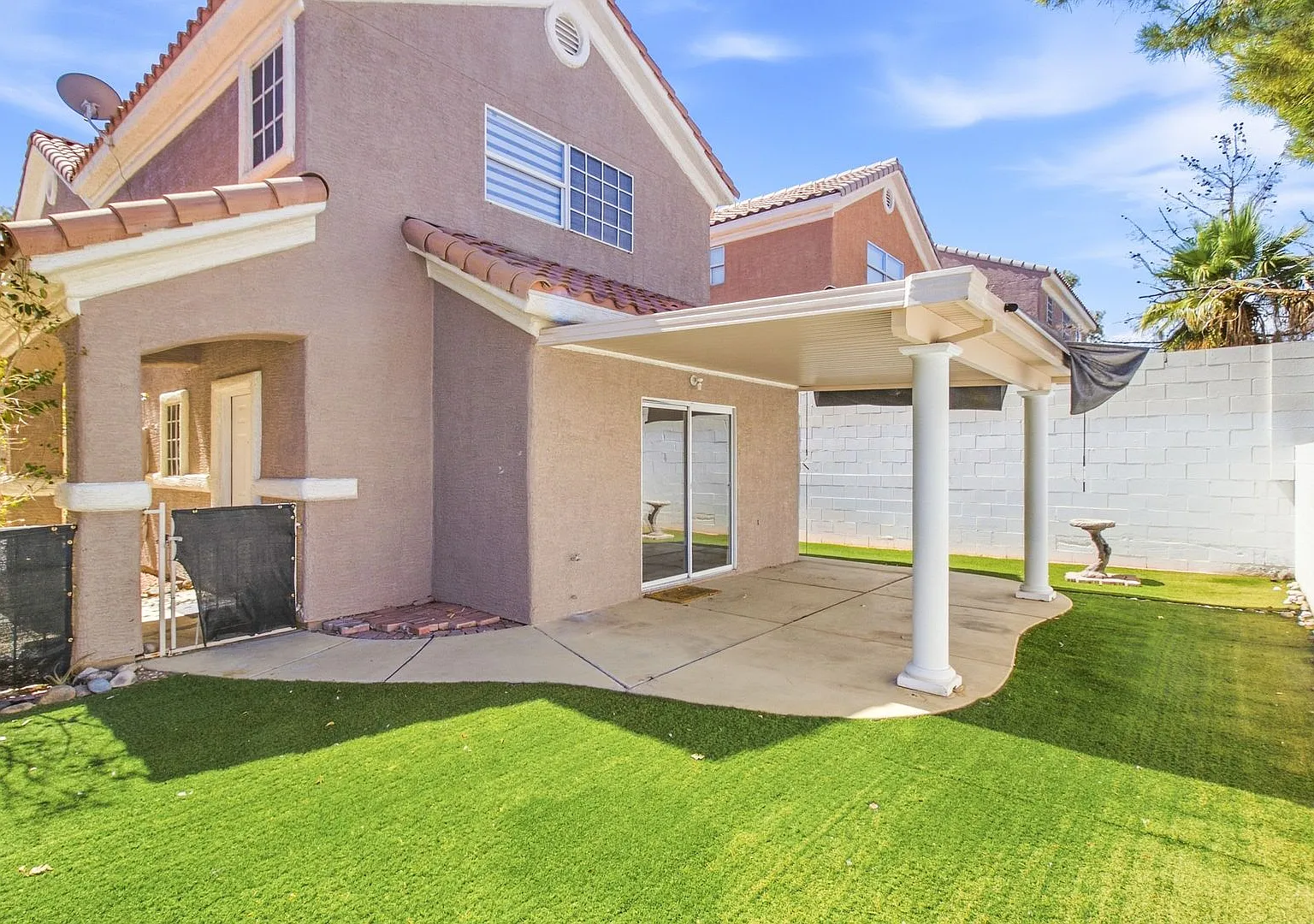 Charming 3-Bedroom Home with Modern Updates & Easy-Care Backyard — Photo 3