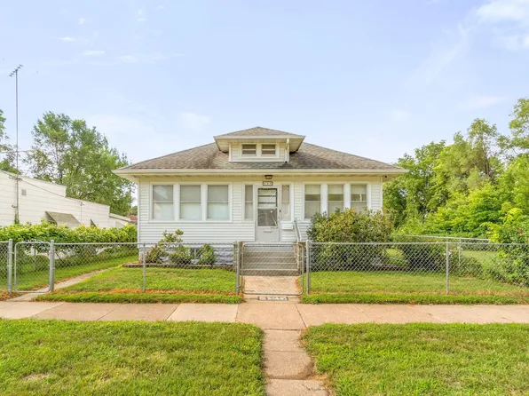 425 Dawson St, Waterloo, IA 50703