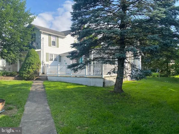21 Willow St, Milroy, PA 17063