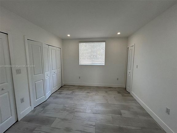 4th image of 3823 Thomas Ave #1