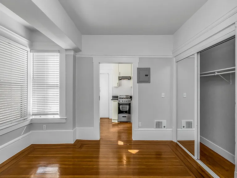635 Ellis St — Photo 9