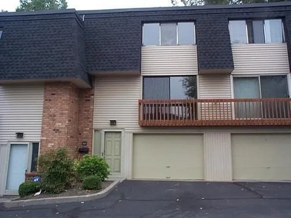 140 Penn Ln, Rochester, NY 14625