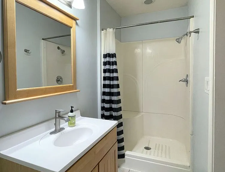 302 N Reno Ave — Photo 17