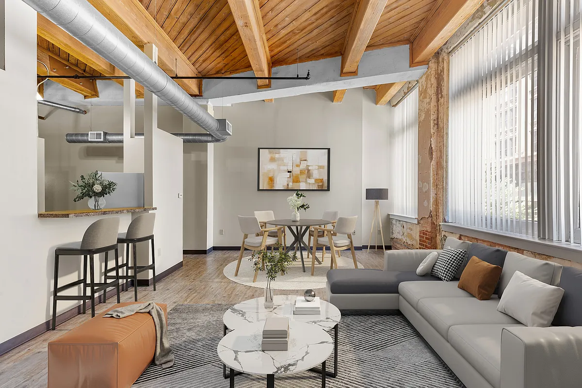 102 - Vangard Lofts