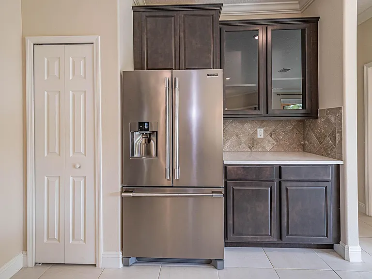 2576 Saint Lucia Cir — Photo 11