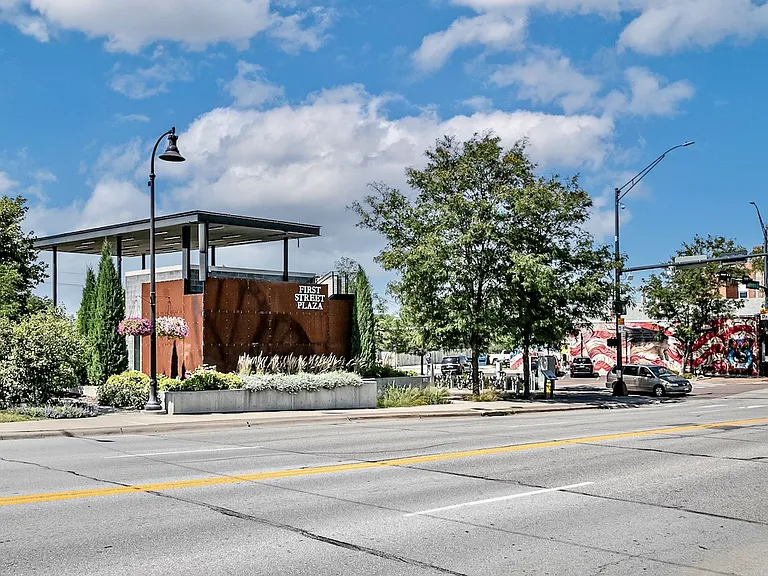 605 S Washington St #14 — Photo 7
