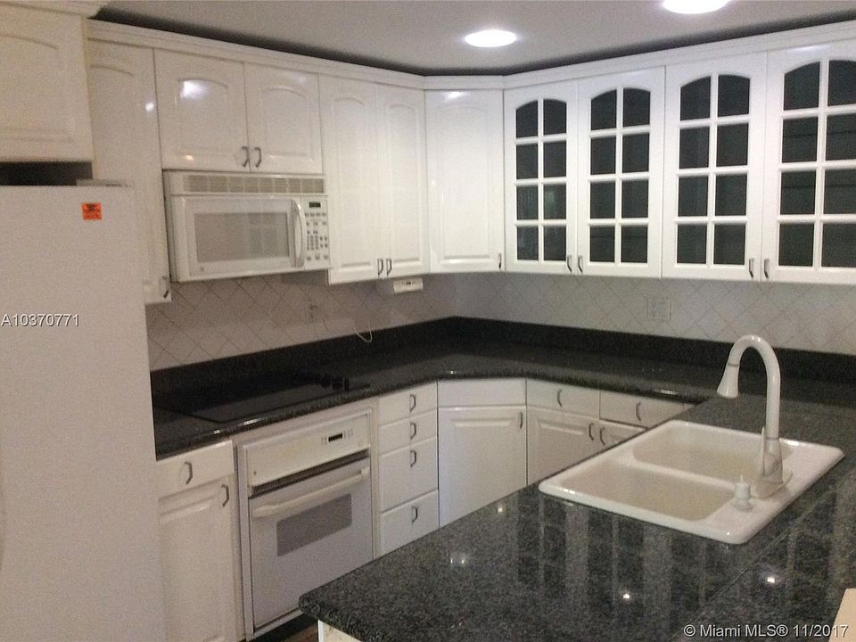 1st image of 3517 NE 171st St #G