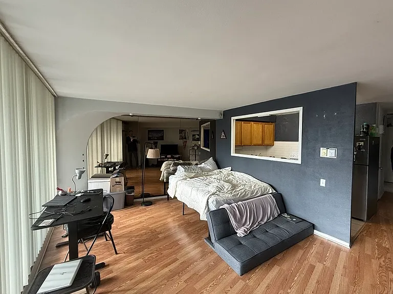 300 N State St #3001 — Photo 1