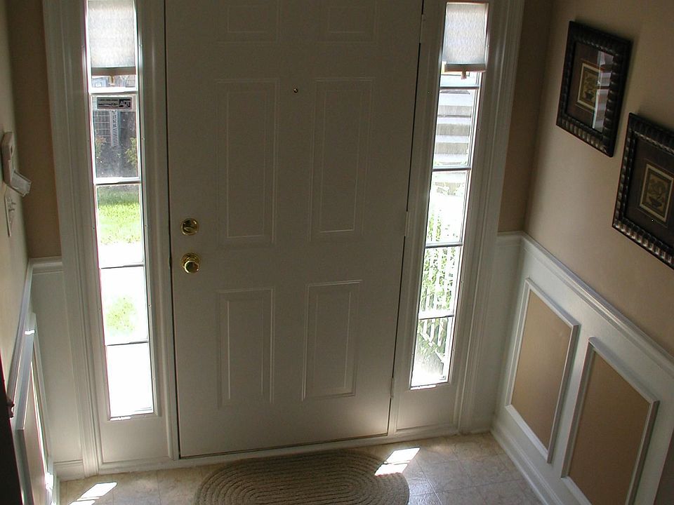 Foyer Entry